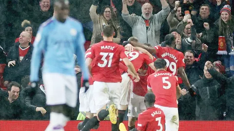 "ครูกส์" วิเคราะห์หลังเกม "แมนยูฯ" เปิดบ้านเชือด "แมนฯซิตี้" ซูฮก 1 แข้ง