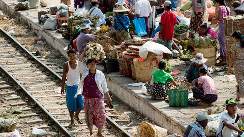 เปิดฟ้าส่องโลก : เมื่อจนตรอก ต้องลุกขึ้นสู้ (3)