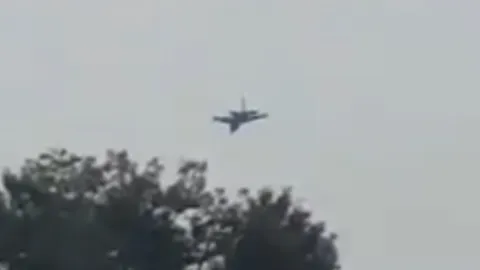 เอฟ-16 ปากีสถาน ตกกลางกรุงอิสลามาบัด ขณะซ้อมบินสวนสนาม นักบินเสียชีวิต