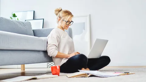 เปิดฟ้าภาษาโลก : Work at home/ work from home