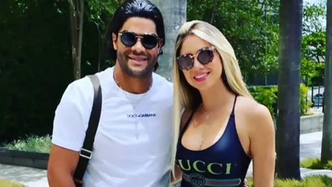 อดใจไม่ไหว "ฮัลค์" แต่งงานกับหลานสาวเมียเก่า 