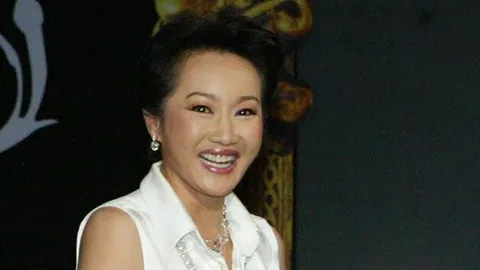 โสมชบาจ๊ะจ๋า : กัณณิกา วิโรจน์วัธน์ อพยพหลานๆ ไปอยู่คฤหาสน์ริมทะเลที่หัวหิน