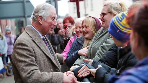 ทรงติดโควิด-19 