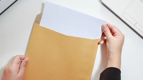 เปิดฟ้าภาษาโลก : This paper must be folded.