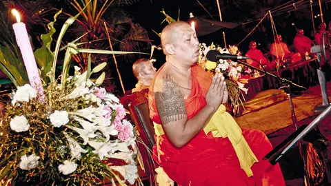 เหนือฟ้าใต้บาดาล : เปิด “บทสวดรัตนสูตร” ไล่โควิด-19 กำลังใจสมาธิสู้โรค