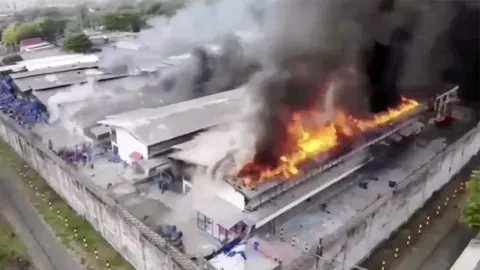 เผาแหกคุก