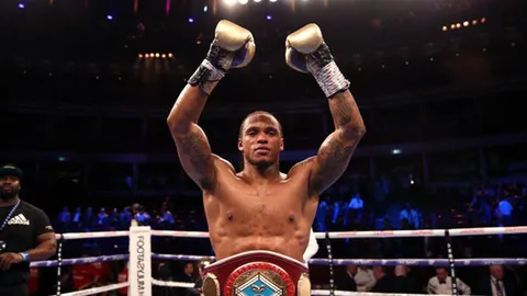 นักมวยอังกฤษเศร้า โควิด-19 คร่าชีวิตพ่อบังเกิดเกล้า