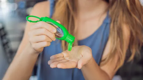 เช็กรายชื่อ เจลล้างมือแอลกอฮอล์ต่ำกว่า 70% อย.เพิกถอนใบรับจดแจ้ง