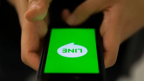 “ไลน์” โตเพราะโควิด กินรวบชีวิตคนอยู่บ้านตลอด 24 ชั่วโมง