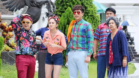 เปิดตัวเศรษฐีใหม่ "โหน-ธนากร" จ้างสิบล้อขนครอบครัวเข้าคฤหาสน์ ใน “คุณชายตำระเบิด”