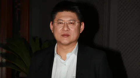 ลีลาจัดจ้านเหมือนเดิม ชมคลิป สรยุทธ จัดรายการเรื่องเล่าชาวเรือนจำ