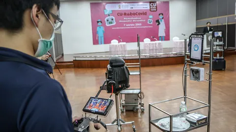 จุฬาฯ ส่งกองทัพหุ่นยนต์ช่วยหมอสู้โควิด-19