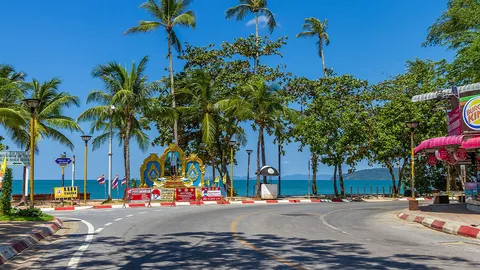 สงกรานต์กระบี่ไร้ผู้คน 'อ่าวนาง' กลายเป็นเมืองร้าง นทท.หาย ร้านค้าปิด