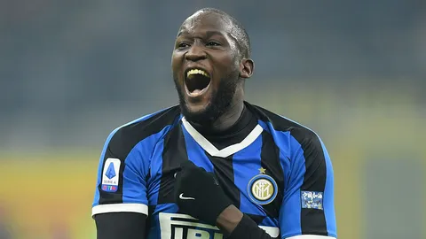 เก่งนอกสนาม สื่อดังแฉ "ลูกากู" พูดได้ถึง 8 ภาษา