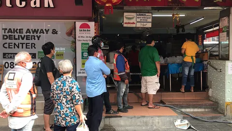 ข้าวหน้าเป็ดเจ้าดังสุทธิสาร ช่วยคนโดนพิษโควิด แจกให้กินฟรี 1,200 ชุด