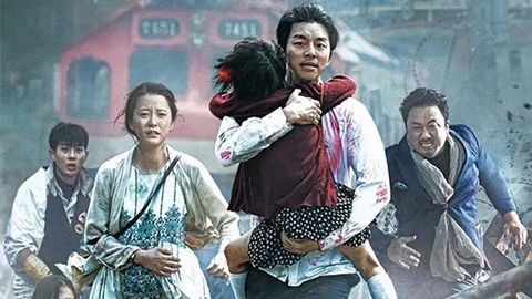 "คัง ดงวอน" รับไม้ต่อ "กงยู" นำมนุษย์ฝ่าฝูงซอมบี้ (คลิป)