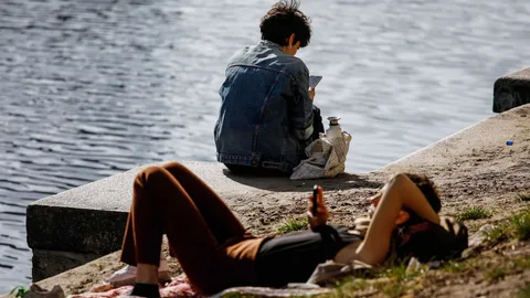 แพทย์ผิวหนัง แนะวิธีป้องกันอันตรายจากแสงแดด ย้ำ 10 โมงถึงบ่าย 3 ต้องระวัง