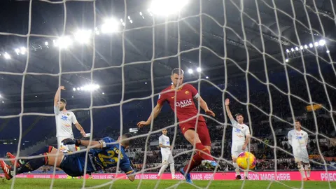 หมาป่าไม่ทิ้งกัน โค้ช-นักเตะโรมาปัดรับค่าเหนื่อย 4 เดือน