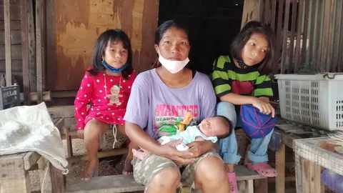 วอนช่วยเหลือ 4 แม่ลูกชัยภูมิ สุดรันทดขาดที่พึ่ง อาศัยข้าววัดประทังชีวิต