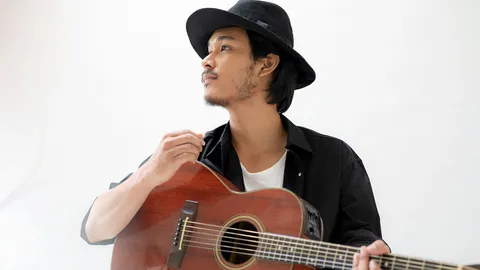 “ข้างเดียว” เพลงแอบรัก สไตล์ “ชาติ สุชาติ” (คลิป)