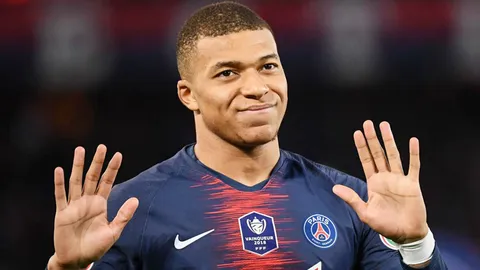 "เอ็มบัปเป" เฉือนแข้งโมนาโก คว้าดาวซัลโวลีกเอิง 