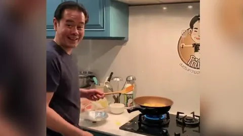 ไฮโซรสแซบ : “เฉียบ”