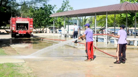 เร่งทำความสะอาด "อ่าวนาง" เตรียมเปิดรับ นทท. รอรัฐผ่อนคลายโควิด