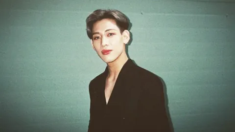 เอาอีกแล้ว เลขเด็ด #แบมแบมของขลัง ถูกตรงๆ 22 จากภาพชูสองนิ้วทั้ง 2 มือ