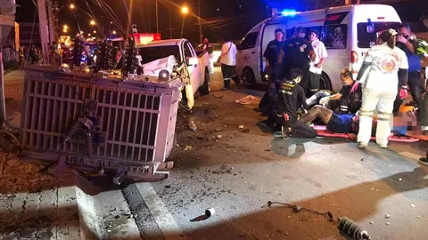 หนุ่ม 28 กลิ่นเหล้าหึ่ง ซิ่งชนแหลก เสาไฟฟ้าหัก หม้อแปลงตกกลางถนน