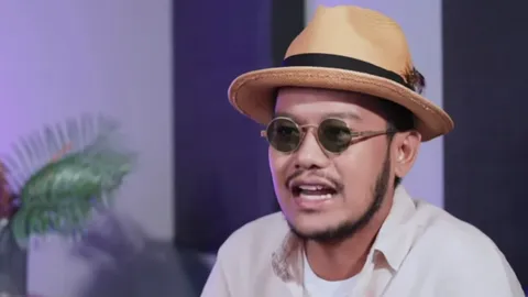 สิงโต นำโชค เล่าอดีตรัก จีบกันครั้งแรก เมียคิดว่าเป็นคนหล่อ (คลิป)