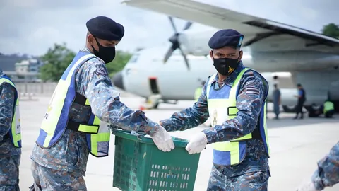 เครื่องบิน C-130 กองทัพอากาศ ลำเลียงสินค้าเกษตรพังงา แลกเปลี่ยนกับพะเยา