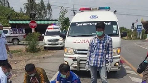 สลด ป้าสองพี่น้อง ขี่จยย.ผ่านแยกวัดใจ หนุ่มต่างถิ่นขับปิกอัพชนดับ 2 ศพ