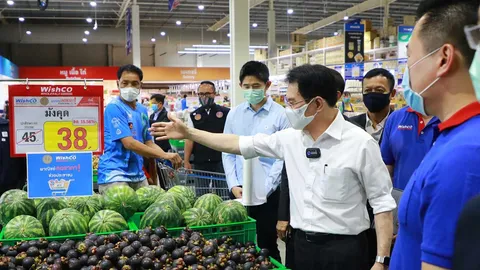 สองรัฐมนตรีกระทรวงพาณิชย์ ควงอธิบดีกรมการค้าภายใน ลุยโคราชติดตามผลงานชิ้นโบแดง