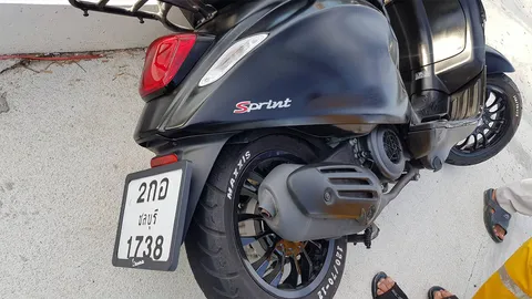 เวสป้าแซงไม่พ้น หนุ่มโรงงานชะตาขาด มุดใต้ท้องรถพ่วง ถูกล้อทับดับ