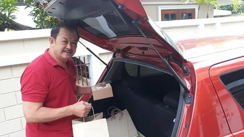 โกวิท วัฒนกุล ขอเงินเยียวยา 5 พัน แต่โดนขอเอกสารรับรองการเป็นนักแสดง