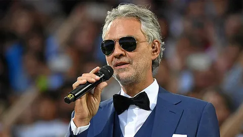 แหวกฮอลลีวูด : "อันเดรอา โบเชลลี" แสดงคอนเสิร์ตเดี่ยวยิ่งใหญ่ ส่งความหวังแก่ชาวโลก