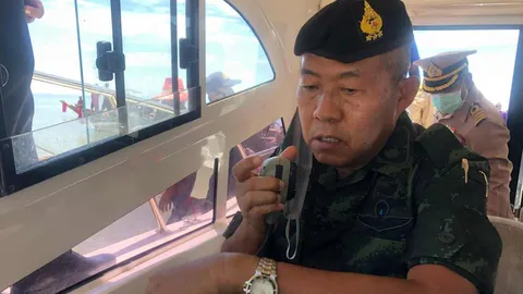 ยังไม่จบ แย่งจับหอยใหญ่ อ่าวบ้านดอน เรือนับร้อยฮือล้อมแม่ทัพน้อย  