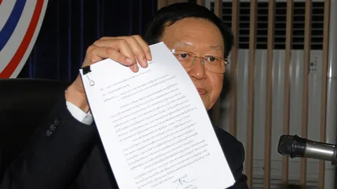 เหะหะพาที : เชื่อแล้ว นักการเมืองไทยไม่รู้จักคำว่า “กาลเทศะ”