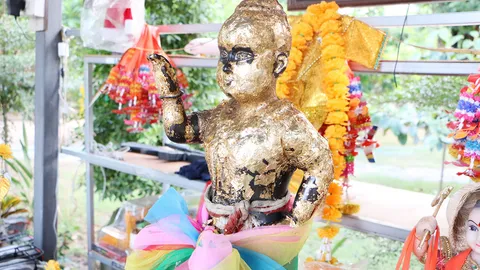 สมาคมคนรักหวยยิ้มหวาน "เลขเด็ด" กุมารแก้วปิ่นเพชรให้โชค 2 งวดติด