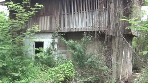 ตรวจสุสานบ้านพักครู ถูกทิ้งร้าง 25 หลัง รายการผีเจอดี พัดลมหมุนเอง