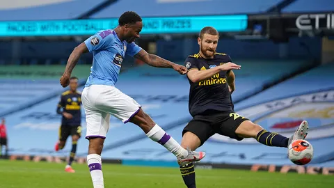 ลุยซ์ทำพัง "อาร์เซนอล" 10 คน บุกพ่าย "แมนฯ ซิตี้" 0-3 