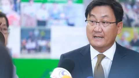 ตลาดหลักทรัพย์ฯ มอบ 1 ล้าน ส่งต่อมื้ออาหาร ให้เด็กยากจนได้อิ่มท้อง