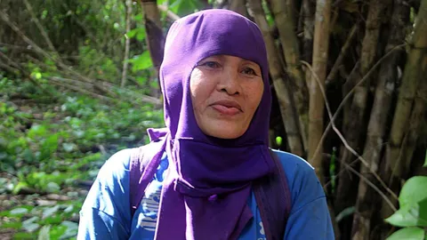 เห็คโคนยั่วใจ สาวราชบุรีหาได้ 10 กก. สุดท้ายหลงป่า ทิ้งหมด 