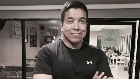 "ชัชชาติ" เคลื่อนไหว ถามใครอนุญาตใช้ที่สาธารณะ ติดป้ายโฆษณาหาประโยชน์