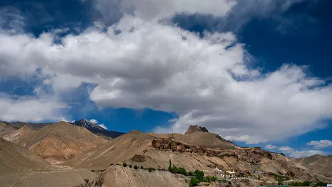 ศึกไร้เสียงปืน