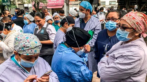 นาทีสุดระทึก แผ่นดินไหว 7.4 เขย่าเม็กซิโก ตายแล้ว 6 ซ้ำเติมโควิด (คลิป)