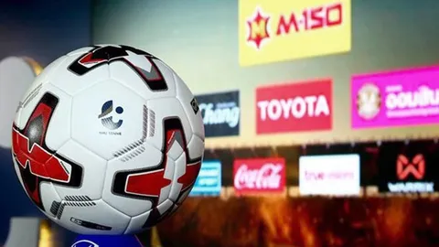 "บิ๊กทรูวิชั่นส์" เร่ง "สมาคมกีฬาฟุตบอล" รีสตาร์ต ไทยลีก ให้เร็วขึ้น