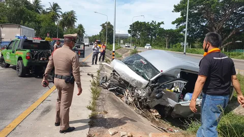 รถตู้ตกร่องกลางถนน เสียชีวิต 1 ราย บาดเจ็บอีก 5 คนขับจำอะไรไม่ค่อยได้