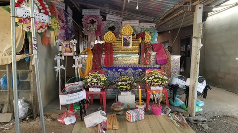 ญาตินำศพพลทหารกับแฟนสาวสอง กลับศรีสะเกษไปตั้งสวดที่บ้าน กำหนดเผาคนละวัน