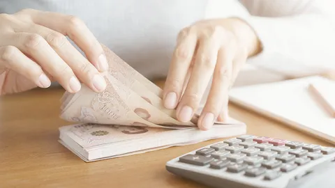 เลื่อนจ่าย "เงินเดือน" ข้าราชการ กรกฎาคมเร็วขึ้น หลังครม. หยุดชดเชยสงกรานต์